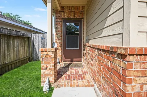 10019 Meadow Mill Forest Lane Houston TX 77044