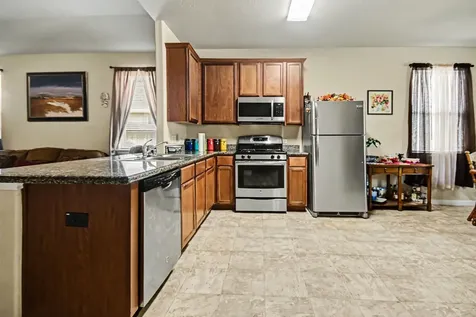 10019 Meadow Mill Forest Lane Houston TX 77044