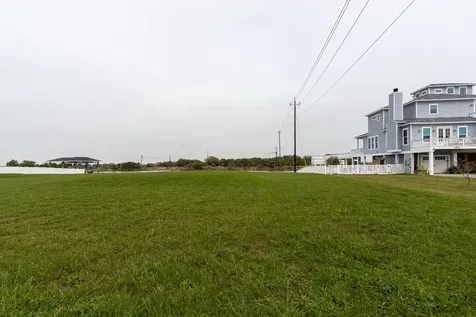 3908 Galleon Galveston TX 77554