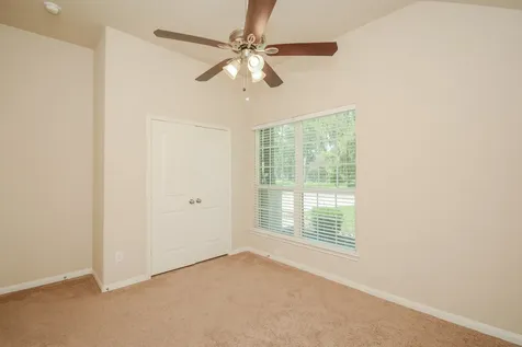 2205 Lake Forrest Drive West Columbia TX 77486