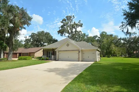 2205 Lake Forrest Drive West Columbia TX 77486