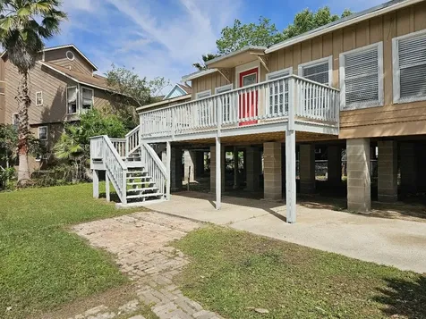 702 Narcissus Road Clear Lake Shores TX 77565