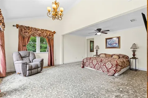 56 Magnolia Drive Huntsville TX 77340