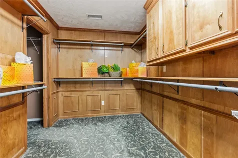 56 Magnolia Drive Huntsville TX 77340