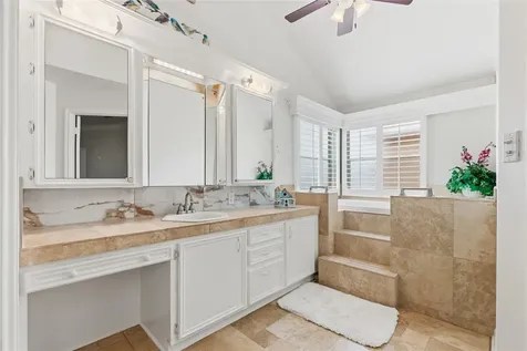 56 Magnolia Drive Huntsville TX 77340