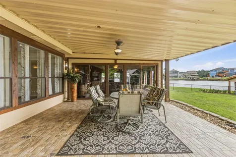56 Magnolia Drive Huntsville TX 77340