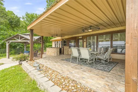56 Magnolia Drive Huntsville TX 77340