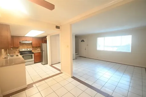 8340 La Roche Lane Houston TX 77036