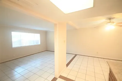 8340 La Roche Lane Houston TX 77036