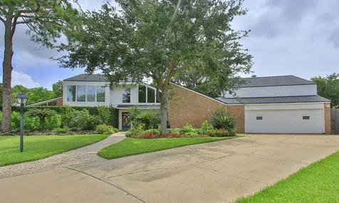13802 Menasco Court Houston TX 77077