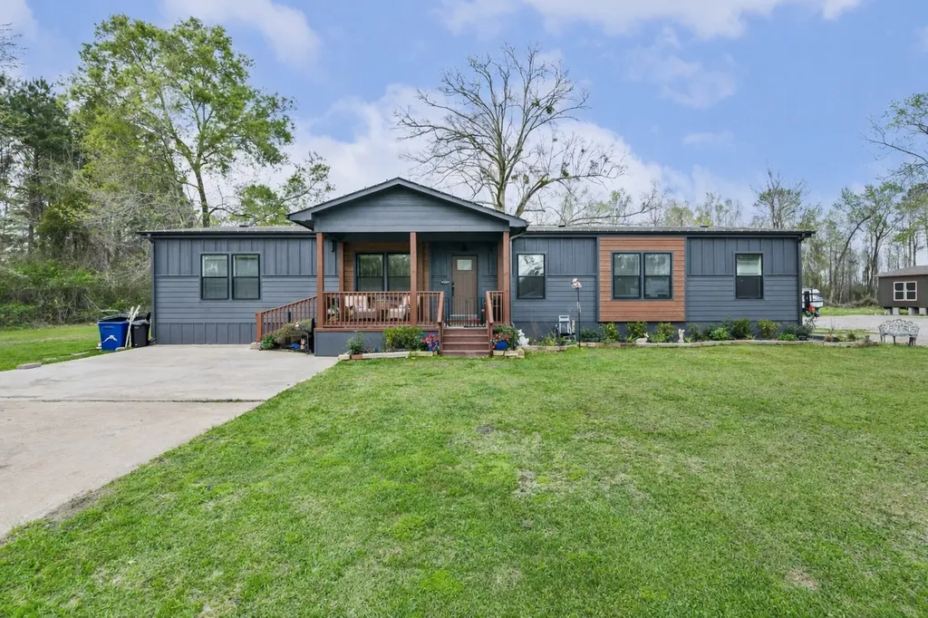 17700 Fregia Road Hull TX 77564