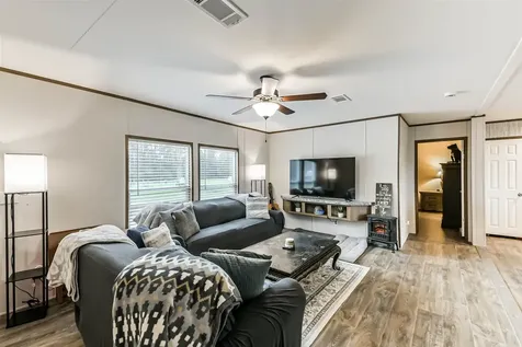 17700 Fregia Road Hull TX 77564