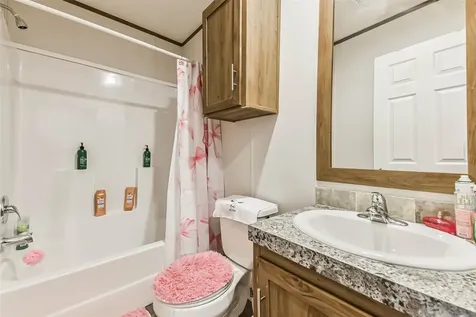 17700 Fregia Road Hull TX 77564