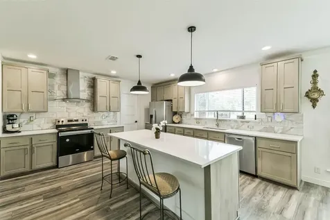 17700 Fregia Road Hull TX 77564