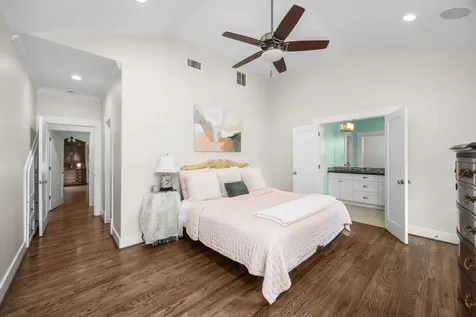 529 Highland Street Houston TX 77009