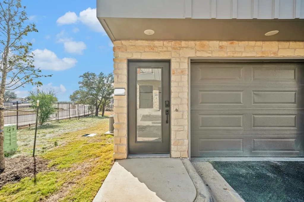 1601-206 Mustang Drive Marble Falls TX 78654
