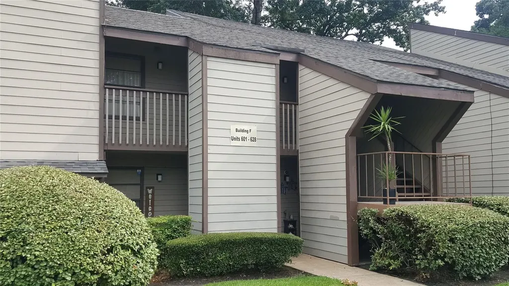 12900 Walden Road 613f Montgomery TX 77356