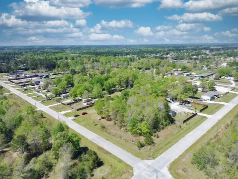 1226 County Road 5007 Cleveland TX 77327
