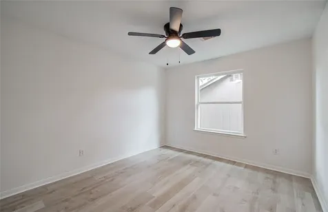 2030 Creek Shore Lane Pearland TX 77581