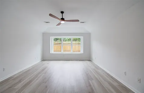 2030 Creek Shore Lane Pearland TX 77581