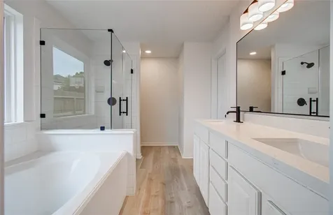2030 Creek Shore Lane Pearland TX 77581
