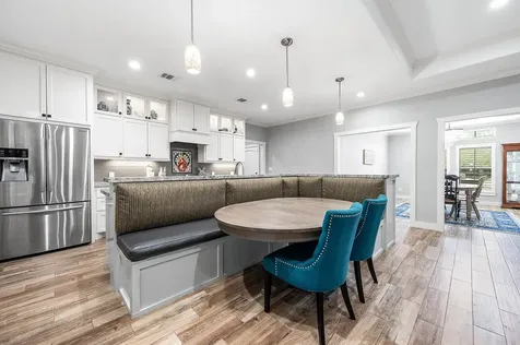 201 Hillcrest Drive Alvin TX 77511