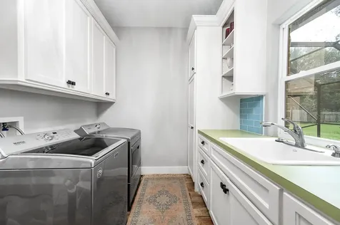 201 Hillcrest Drive Alvin TX 77511
