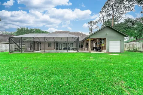 201 Hillcrest Drive Alvin TX 77511