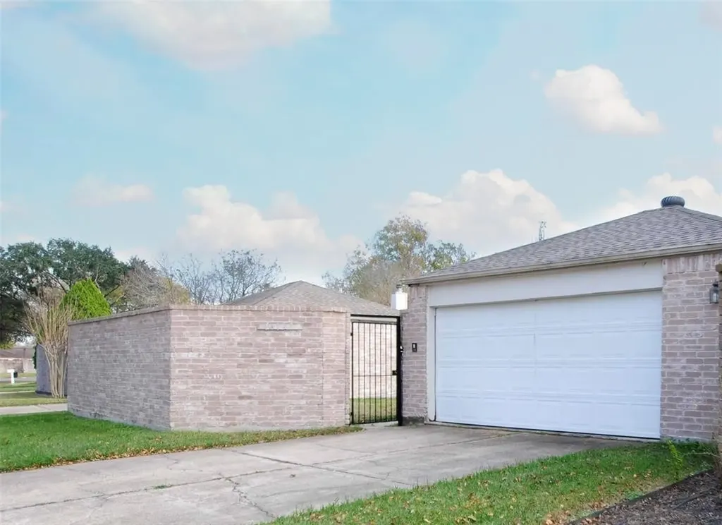 16127 Queensdale Drive Houston TX 77082