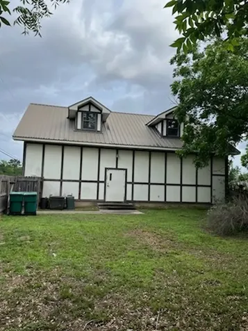 310 W Stewart Street Willis TX 77378