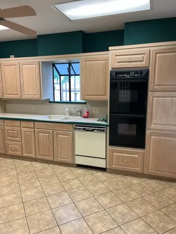 310 W Stewart Street Willis TX 77378