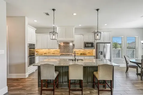 2424 Prairie Mist Lane Friendswood TX 77546