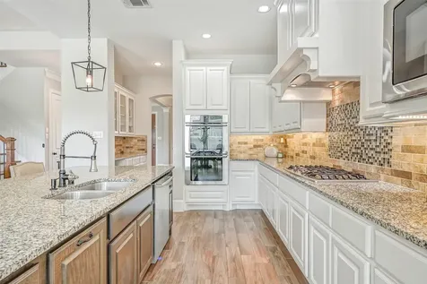 2424 Prairie Mist Lane Friendswood TX 77546