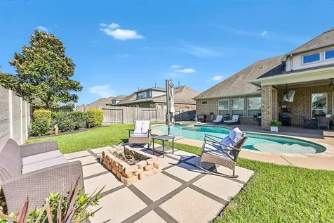 2424 Prairie Mist Lane Friendswood TX 77546