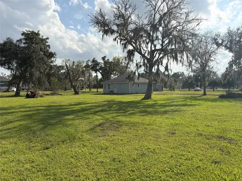 718 County Road 388 Brazoria TX 77422