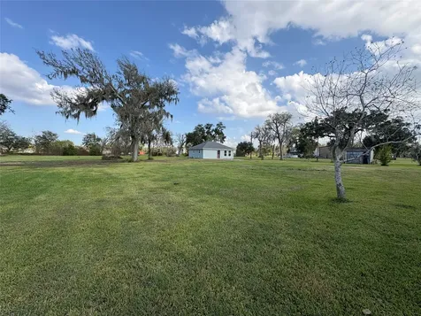 718 County Road 388 Brazoria TX 77422