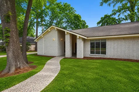1927 Hidden Creek Drive Kingwood TX 77339