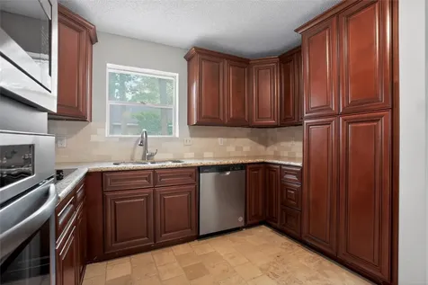 1927 Hidden Creek Drive Kingwood TX 77339