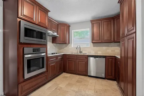 1927 Hidden Creek Drive Kingwood TX 77339