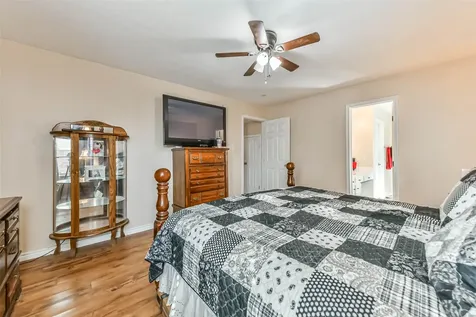8319 White Pine Lane Baytown TX 77523