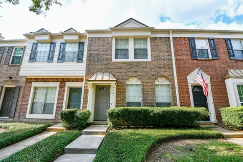 2930 Grants Lake Boulevard 407 Sugar Land TX 77479