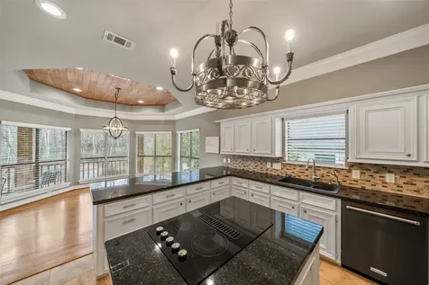 6 Highland Hollow Drive Conroe TX 77304