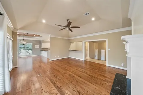 6 Highland Hollow Drive Conroe TX 77304