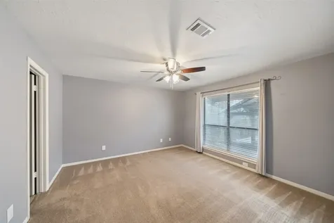 6 Highland Hollow Drive Conroe TX 77304