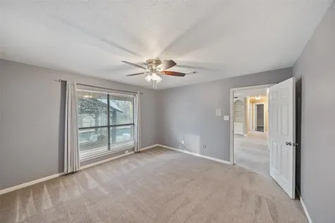 6 Highland Hollow Drive Conroe TX 77304