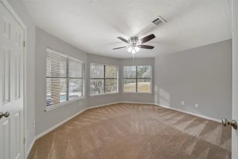 6 Highland Hollow Drive Conroe TX 77304