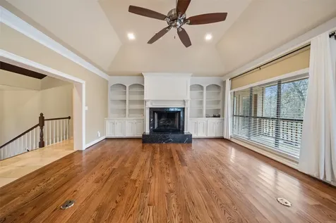 6 Highland Hollow Drive Conroe TX 77304