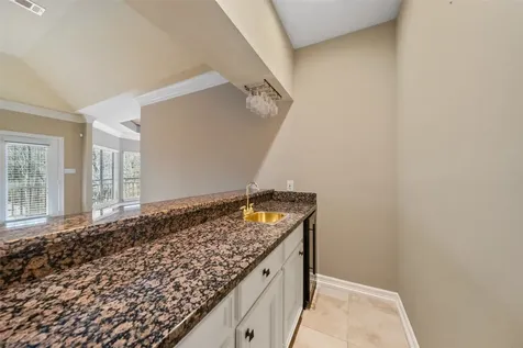 6 Highland Hollow Drive Conroe TX 77304