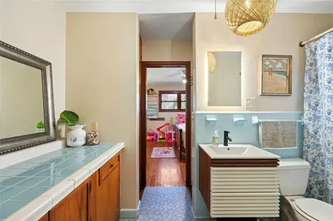 4526 Avenue S Galveston TX 77551