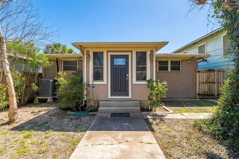 4526 Avenue S Galveston TX 77551